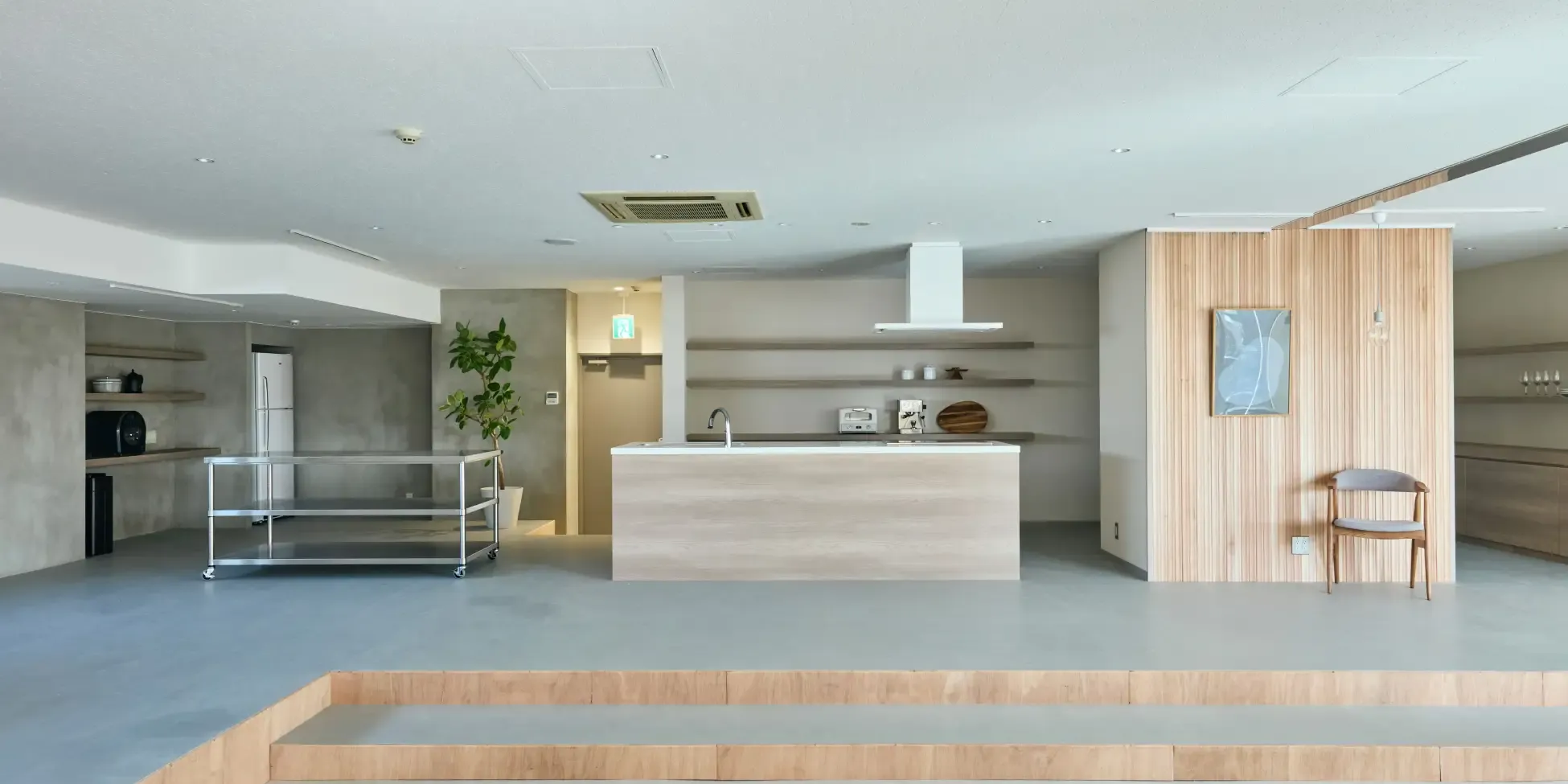 Y.YACHT 名古屋ショールーム